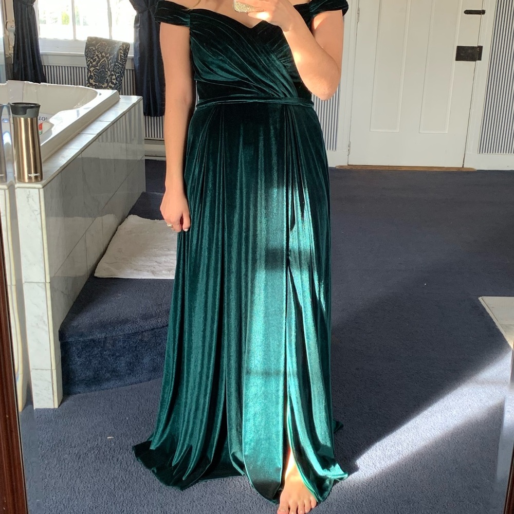 JJ’s House Green Velvet Evening Gown - Picture 6 of 7
